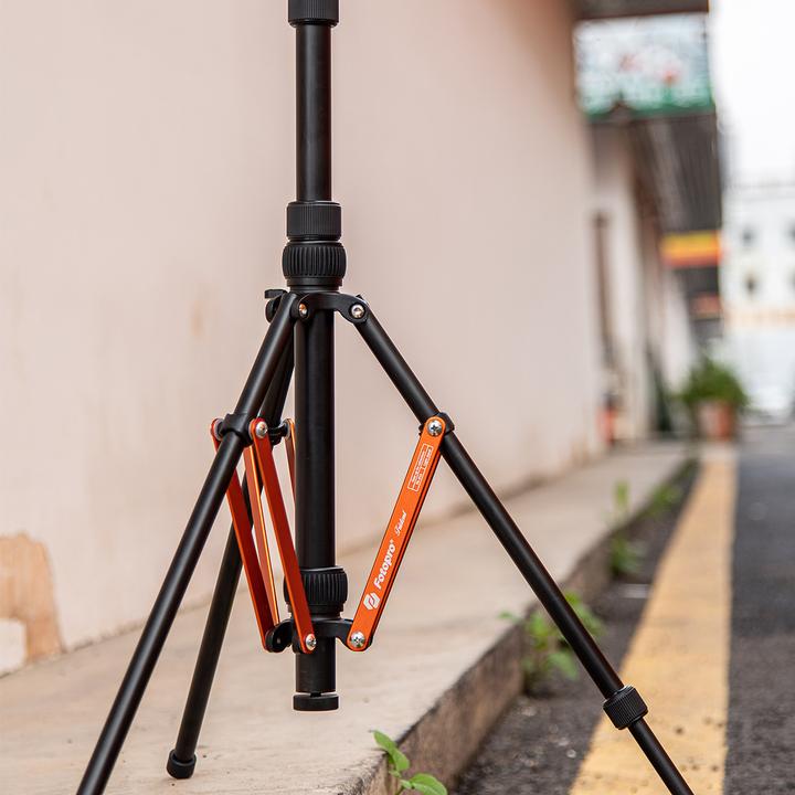 Produktbild Fotopro Tripod Lighting tripod Trident TR-01A (210 cm, 2 kg)
