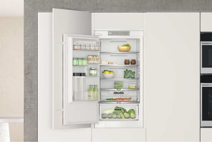 Produktbild Whirlpool Total No Frost Kombinierter Einbaukühlschrank - WHR 18 TD (250 l)