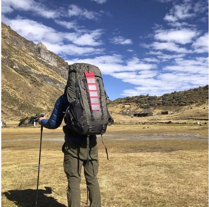 Actual product image Sunslice Portable 4W photon solar charger (4000 mAh, 4 W, 20 Wh)