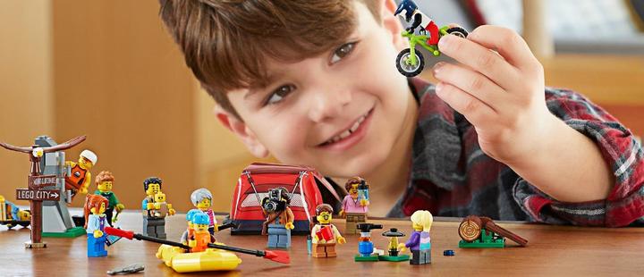 Image du produit LEGO Ensemble de figurines - Les aventures en plein air (60202, LEGO City)
