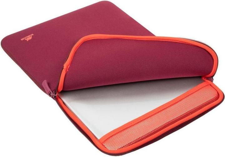 Actual product image Rivacase 5223 Laptop Vertical Sleeve (14")