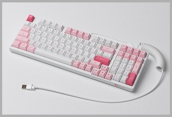 Actual product image Akko Coiled Cable (USB 2.0)