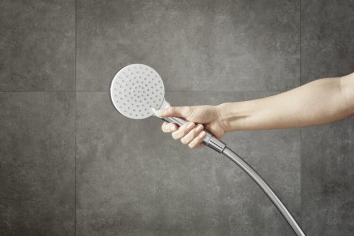 Produktbild hansgrohe HG Handbrause CROMETTA VARIO DN 15 weiss/chrom (2 Strahlarten, 14 l/min)
