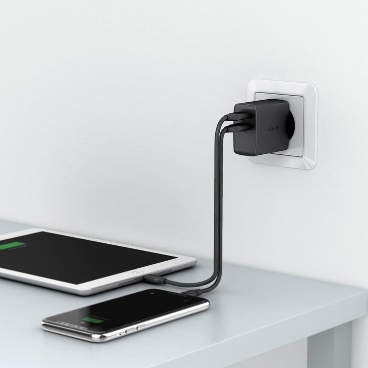 Actual product image Aukey USB charger (24 W)