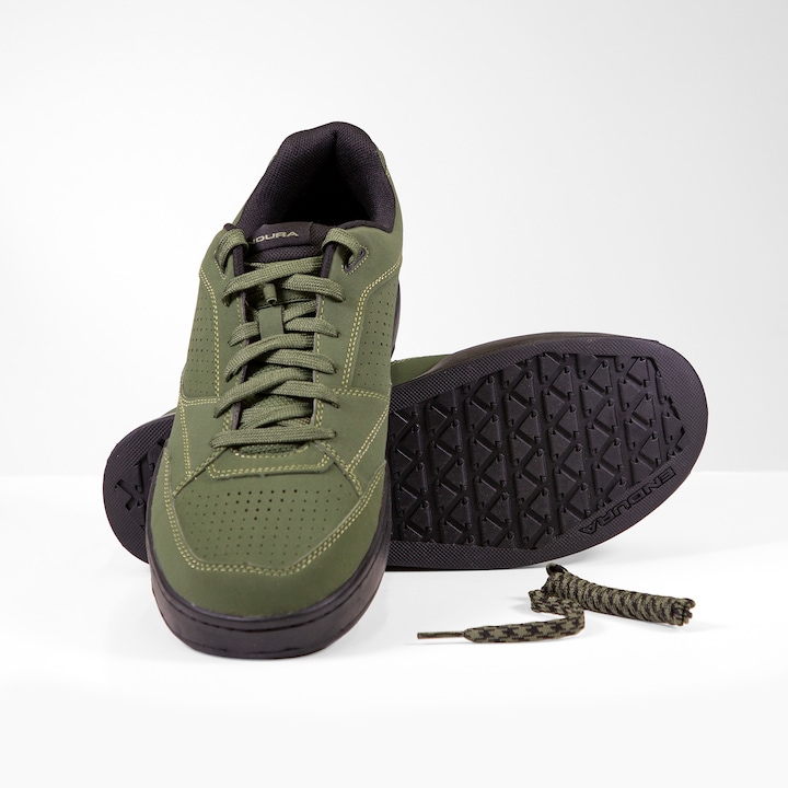 Actual product image Endura Hummvee Flat Pedal Shoe (40)