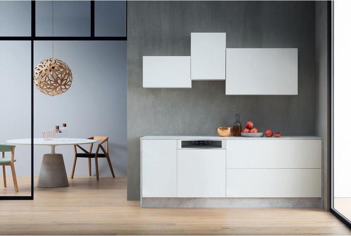 Actual product image Whirlpool WBC3C34PFX