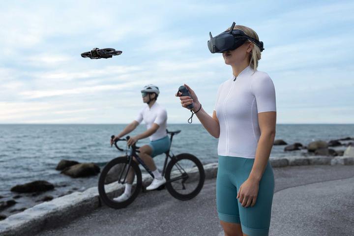 Produktbild DJI Avata 360 Motion Fly More Combo (DJI Goggles N3) (23 min, 455 g, 120 Mpx)