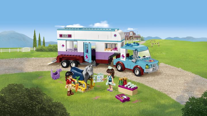 Image du produit LEGO Véhicule hippomobile et vétérinaire Friends (41125, LEGO Friends)