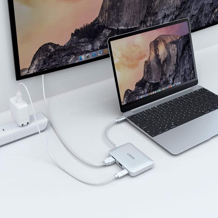 Actual product image Aukey Cb-C59 (USB-C, 5 ports)