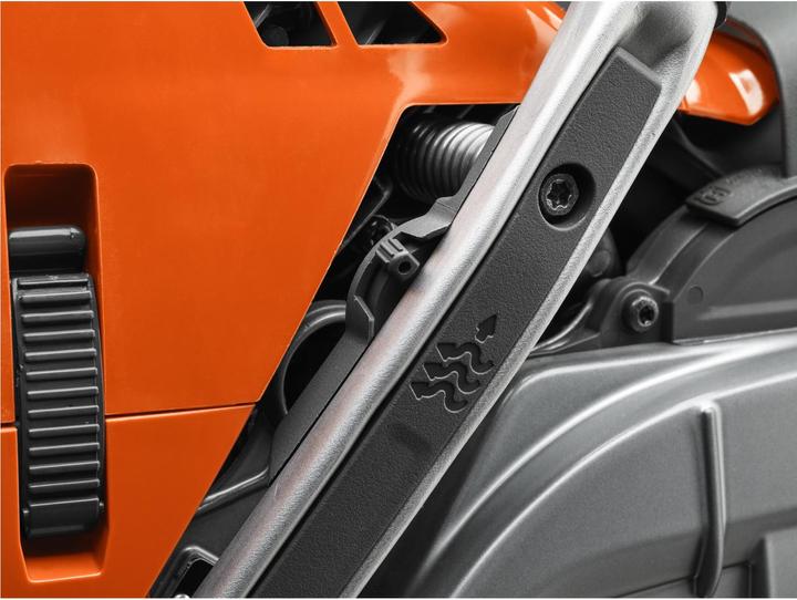 Actual product image Husqvarna Chainsaw 572 XP (Petrol chain saw)