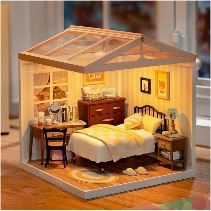 Actual product image Rolife Sweet Dream Bedroom - Diorama