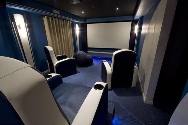 Produktbild Elite Screens ezFrame (125", 2.35:1)