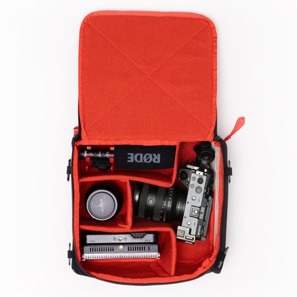 Image du produit Moment Everything Camera Insert 8L - Noir (Sac à bandoulière pour appareil photo, 8 l)