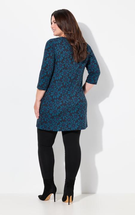 Immagine prodotto Ulla Popken Maglia dal taglio lungo e svasato con fiori, scollo a V e maniche a 3/4 (56)