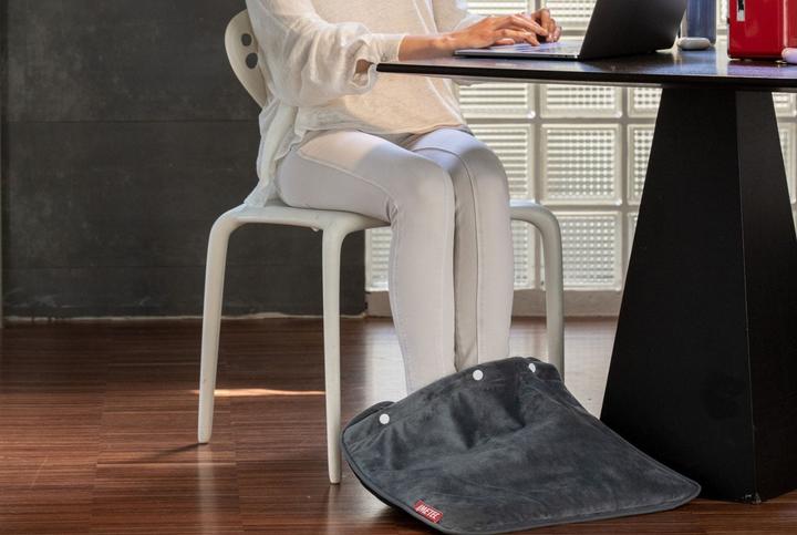 Productafbeelding Imetec IntellisenseFeet Voetenwarmer, Intellisense technologie, Zachte stof, 5 temperaturen, Zelfverend