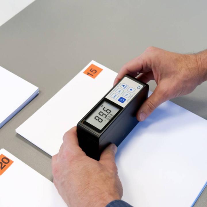 Actual product image PCE Instruments Colorimeter