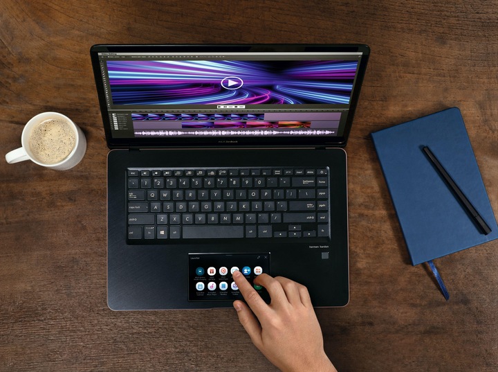 Actual product image ASUS ZenBook Pro 15 UX580GD-BN008T (15.60", Intel Core i7-8750H, 16 GB, 512 GB, CH)