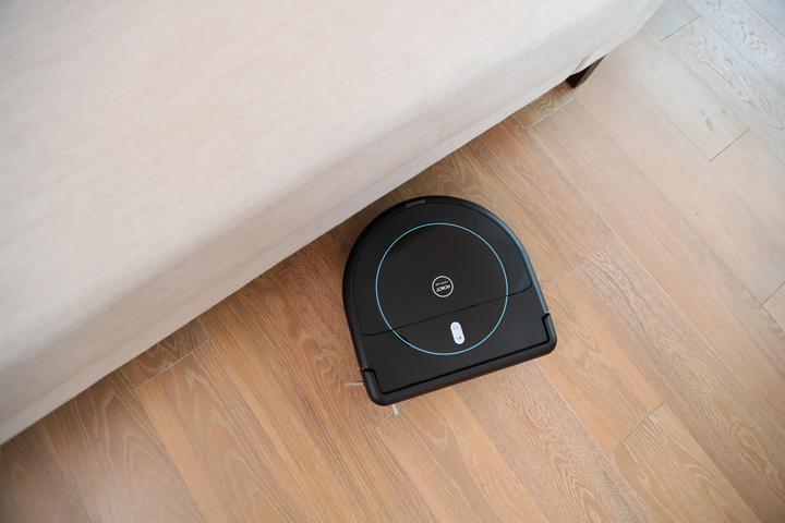 Actual product image Hobot Legee 668