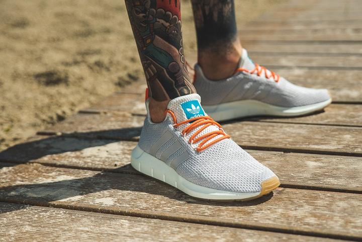 Image du produit Adidas NMD R2 Été (43 1/3)