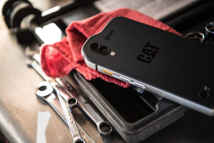 Produktbild Cat S61 (64 GB, Schwarz / Silber, 5.20", Hybrid Dual SIM, 16 Mpx, 4G)