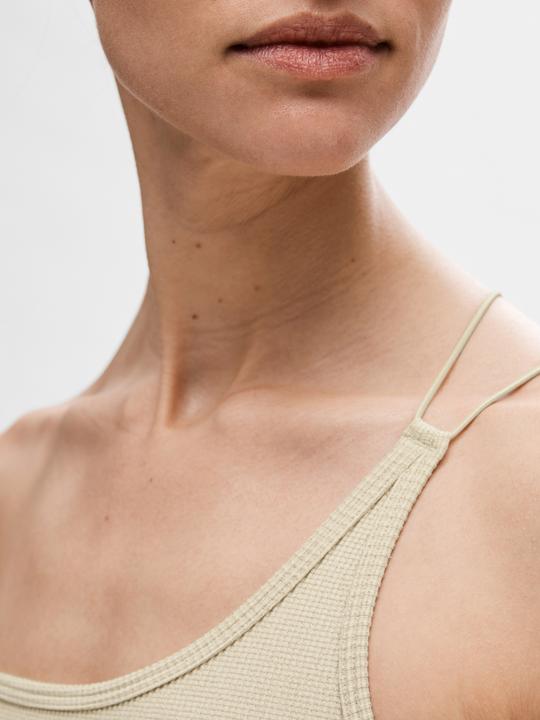 Actual product image Selected One-shoulder body