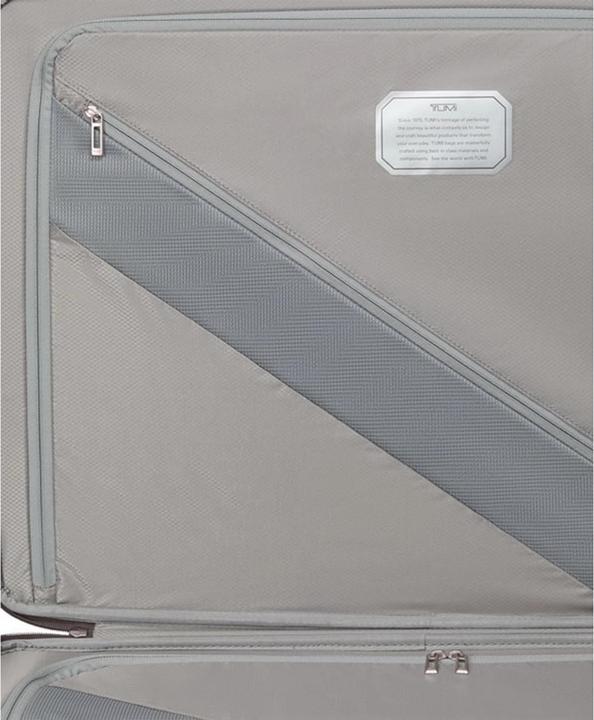 Actual product image Tumi 19 Degree Lite Extended Trip