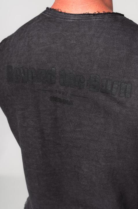 Actual product image Nebbia Washed-off Ärmelloser Hoodie Beastin 361 - black (XXL)