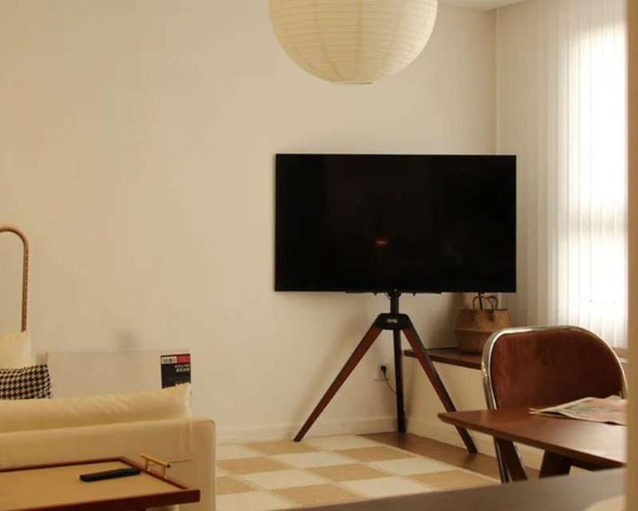 Produktbild Fitueyes Picasso FT65 TV-Ständer (40 kg, 37" - 65")