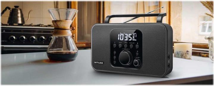Image du produit Muse Radio M-091R Juodas, AUX in, fonction alarme (AM, FM)