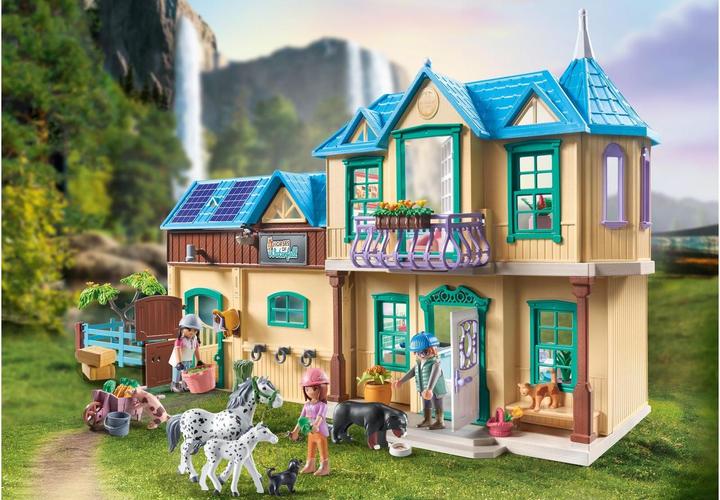 Actual product image Playmobil Waterfall Ranch (71351)