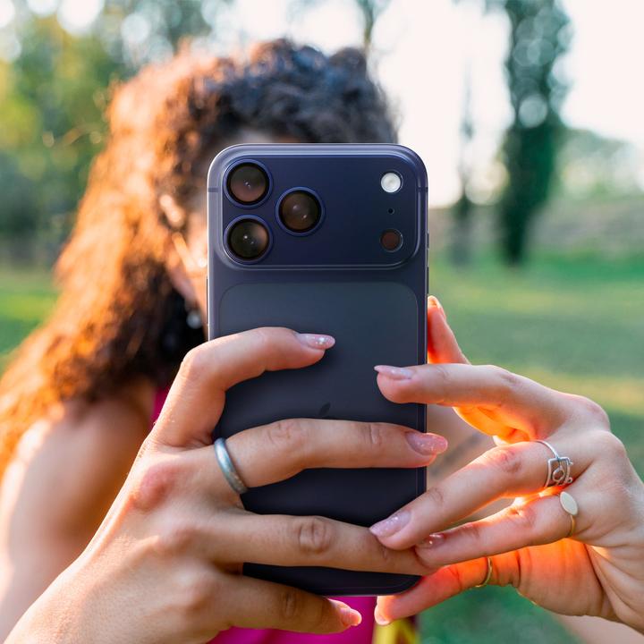 Produktbild Spigen Optik Pro XL EZ Fit (2 Stk., Apple iPhone 17 Pro Max)