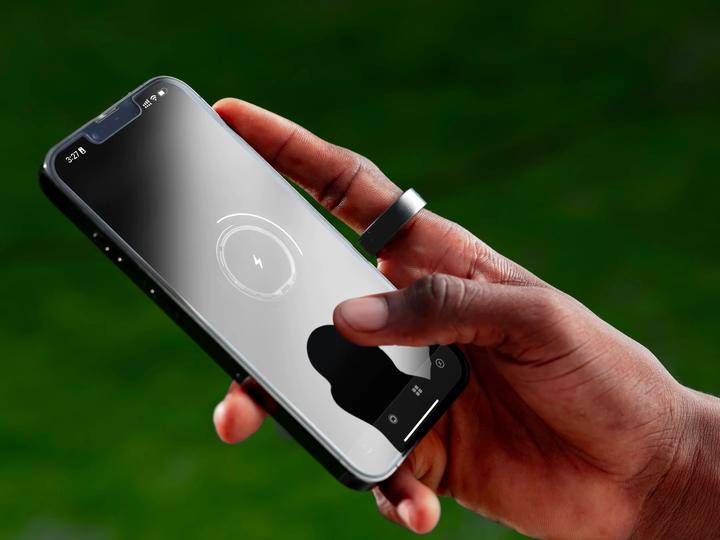 Image du produit Ultrahuman Ring Air (6, Bionic Gold)