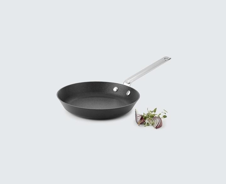 Actual product image Scanpan Non-stick frying pan cm 22 STRATANIUM+ suitable for induction (Frying pan, Aluminium, 22 x 9.20 cm)