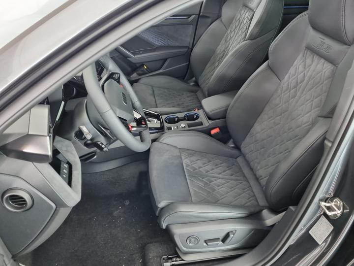 Actual product image Audi RS3 Limousine 2.5 TSI quattro Pano Facelift (Petrol)