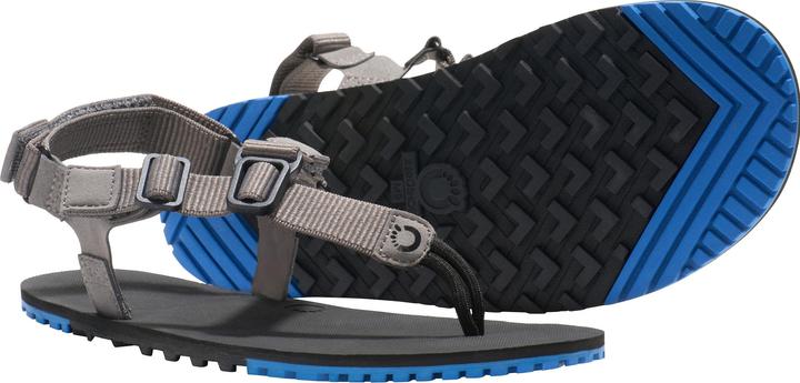 steel grey-blue iolite