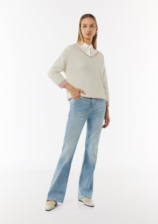 Produktbild Comma Strickpullover Strickpullover mit V-Ausschnitt und Kontrastdetails (44)