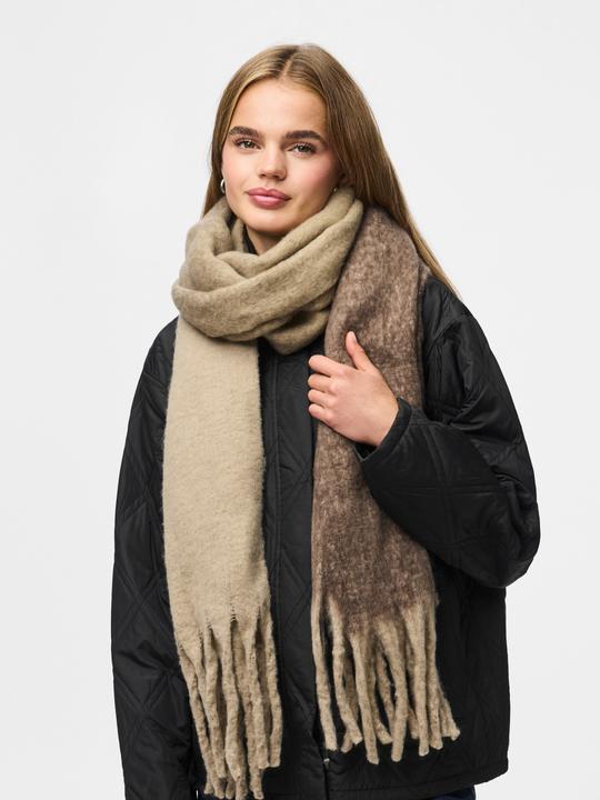 Image du produit Pieces Pcbea Long Scarf Noos Bc