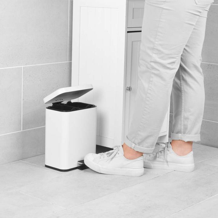 Immagine prodotto Beldray LA035235WHTFEU7 5-Litre Dual Compartment Bin â White (5 l)