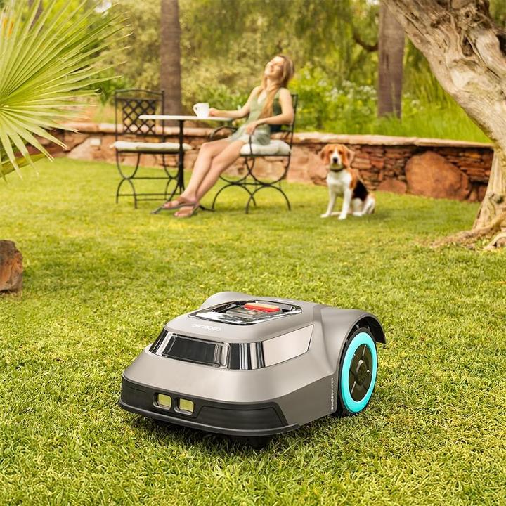Actual product image Cecotec Grasshopper 500 Map Connected Robot Mower (500 m², Boundary wire)