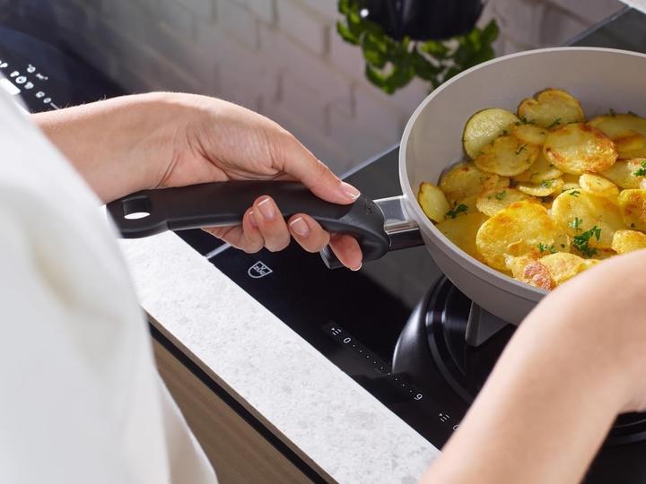 Actual product image Fissler Pan set (28 cm, Frying pan, Pan set + pot set, Aluminium)