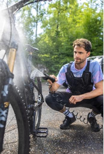 Produktbild Kärcher Mobile Outdoor Cleaner OC 4 + Bike Kit (Akkubetrieb)