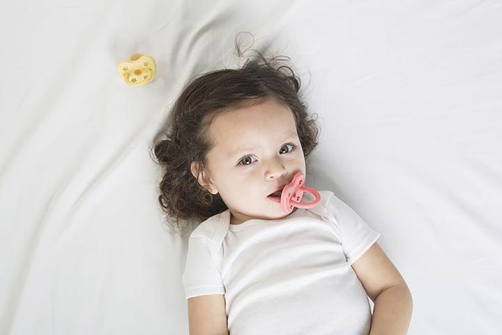 Produktbild Hevea 2er-Pack Naturkautschuk Schnuller, Apricot Crush & Berry Blush - kiefergerecht (ab 3 Mon.) (2 x, ab 3 Monaten)