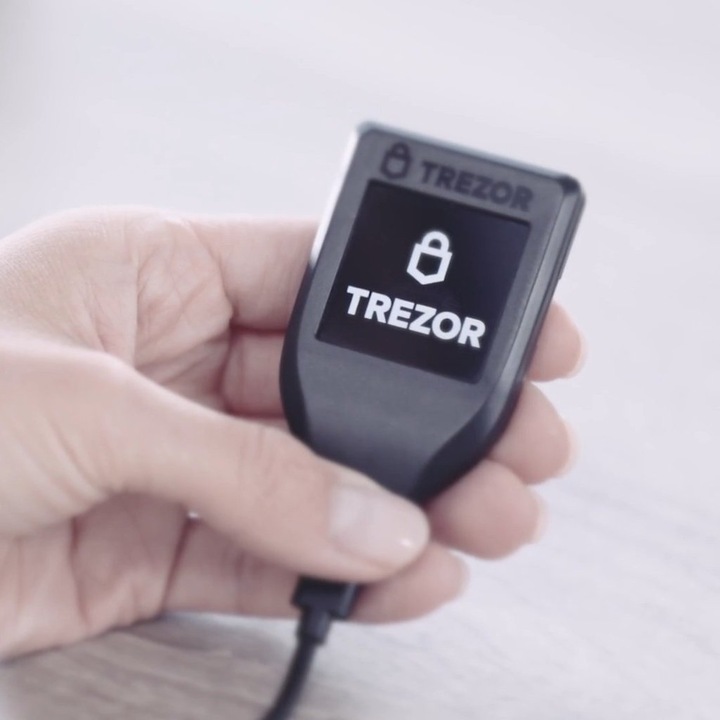 Immagine prodotto SatoshiLabs Trezor Modello T (Bitcoin, Bitcoin Cash, Bitcoin oro, Dash, Digibito, Dogecoin, Ether, Ethereum Classic, Komodo, Litecoin, TRON, Zcash, Ordinanza, Lione, Qtum)