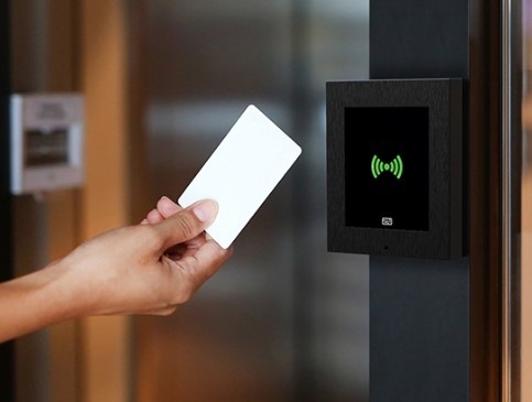 Actual product image 2N Telekomunikace Access Unit 2.0 Rfid