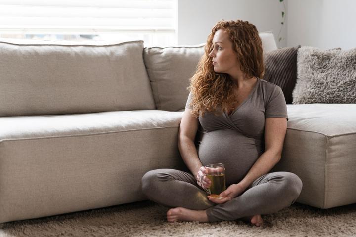 Produktbild False Babys Only Umstandsshirt Glow mit Stillfunktion, hazel brown