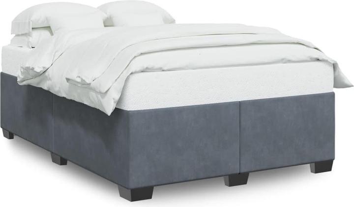 Gris foncé