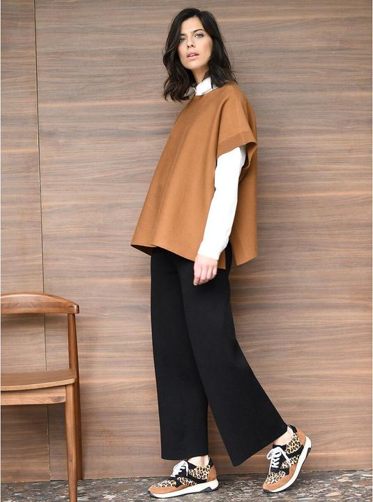 Actual product image Anne Weyburn Poncho mit rundem Ausschnitt (50)