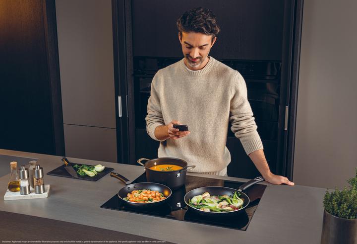 Actual product image Haier HAMTB86IRCS (80 cm, Induction hob)