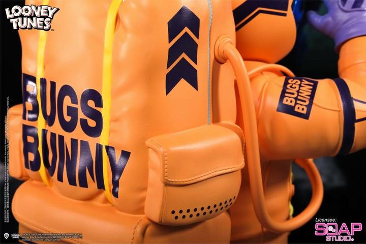 Produktbild Soap Studio Looney Tunes: Bugs Bunny Astronaut Statue