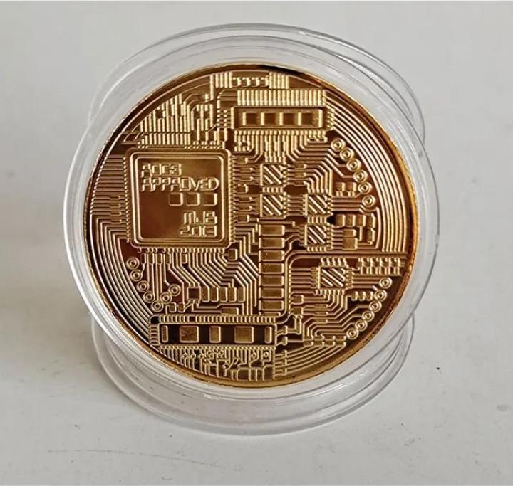 Produktbild Crypto Stuff Vergoldete Bitcoin Münze mit Schutzhülle und Graviertem Bitcoin Logo